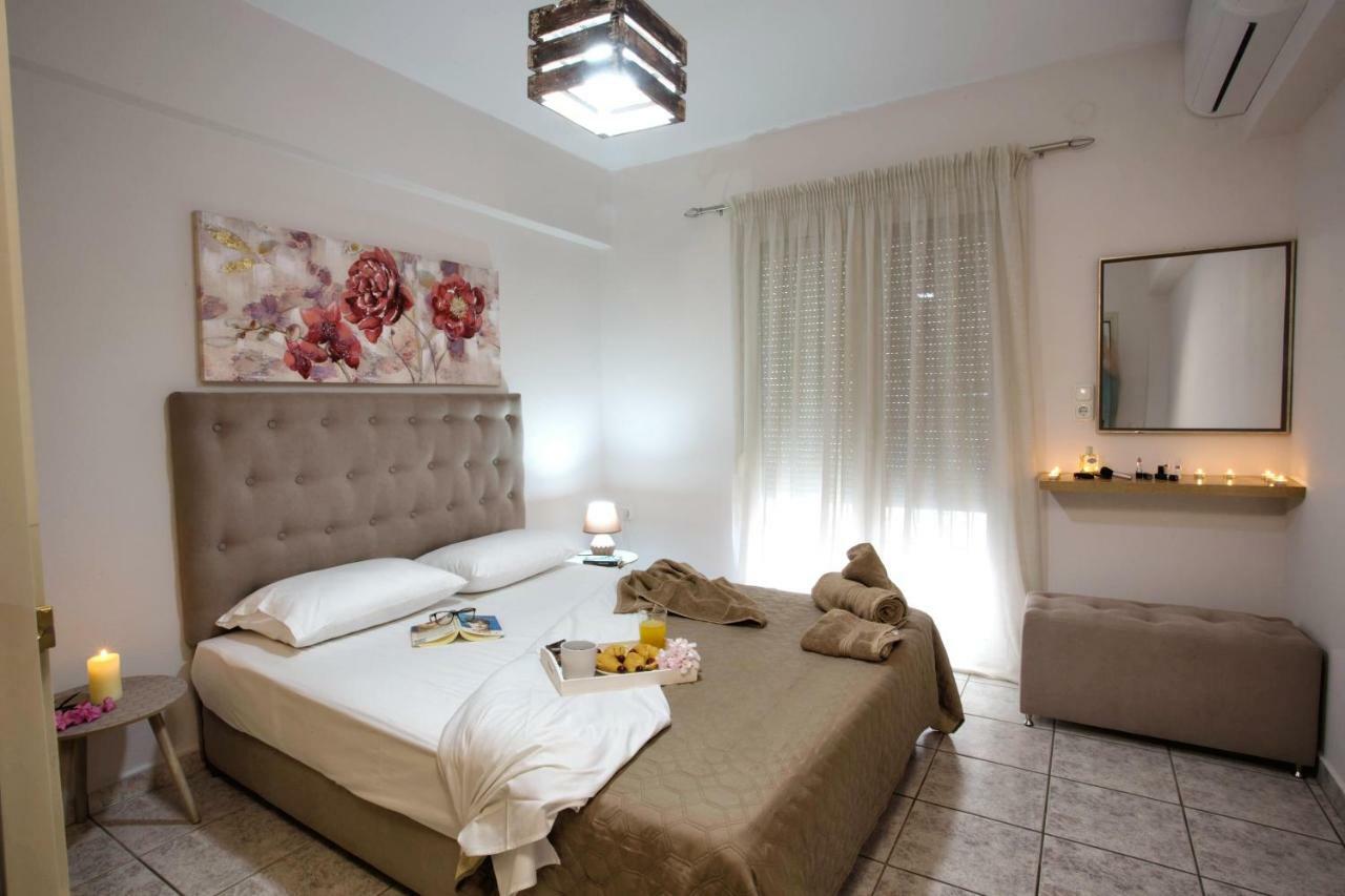 Holiday House Ioanna Néa Péramos Екстериор снимка